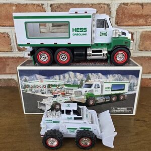 HESS 2008 TRUCK WITH FRONT LOADER